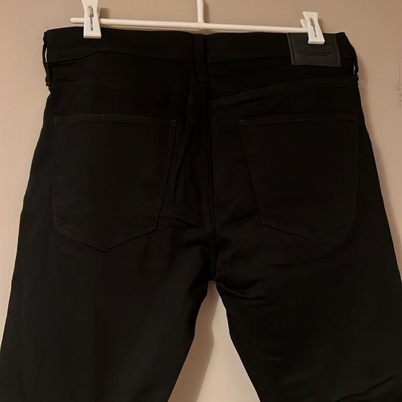 Abercrombie & Fitch Skinny Taper Stretch - Picture 2 of 4